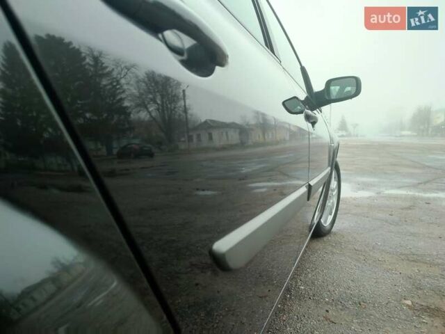 Чорний Рено Меган, об'ємом двигуна 1.6 л та пробігом 163 тис. км за 5600 $, фото 9 на Automoto.ua