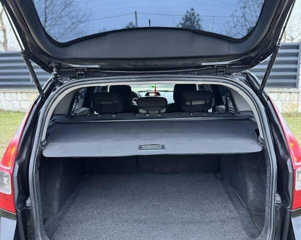 Черный Рено Меган, объемом двигателя 1.46 л и пробегом 282 тыс. км за 4499 $, фото 11 на Automoto.ua