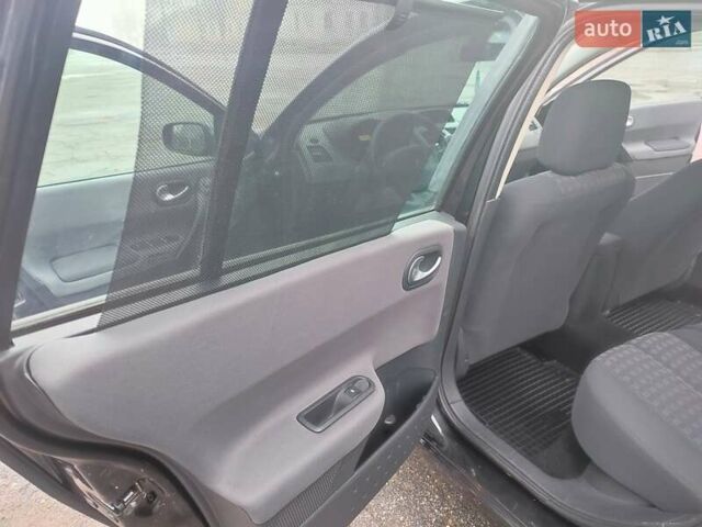 Чорний Рено Меган, об'ємом двигуна 1.6 л та пробігом 163 тис. км за 5600 $, фото 25 на Automoto.ua