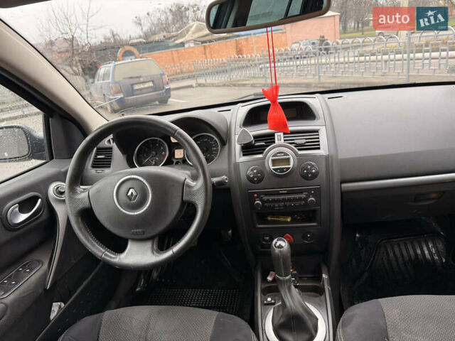 Черный Рено Меган, объемом двигателя 1.6 л и пробегом 257 тыс. км за 4500 $, фото 2 на Automoto.ua