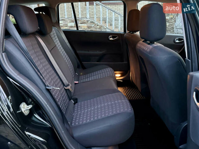 Черный Рено Меган, объемом двигателя 1.6 л и пробегом 68 тыс. км за 6899 $, фото 24 на Automoto.ua