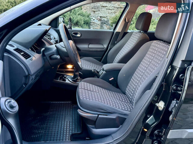 Черный Рено Меган, объемом двигателя 1.6 л и пробегом 68 тыс. км за 6899 $, фото 14 на Automoto.ua