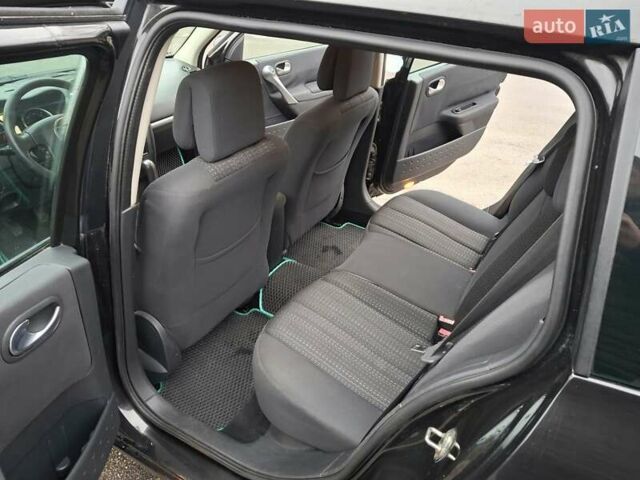 Черный Рено Меган, объемом двигателя 1.6 л и пробегом 226 тыс. км за 4999 $, фото 26 на Automoto.ua