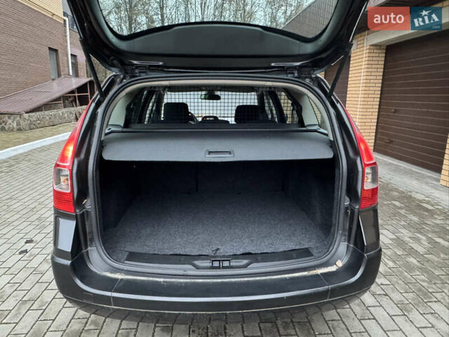 Черный Рено Меган, объемом двигателя 1.6 л и пробегом 203 тыс. км за 4850 $, фото 29 на Automoto.ua