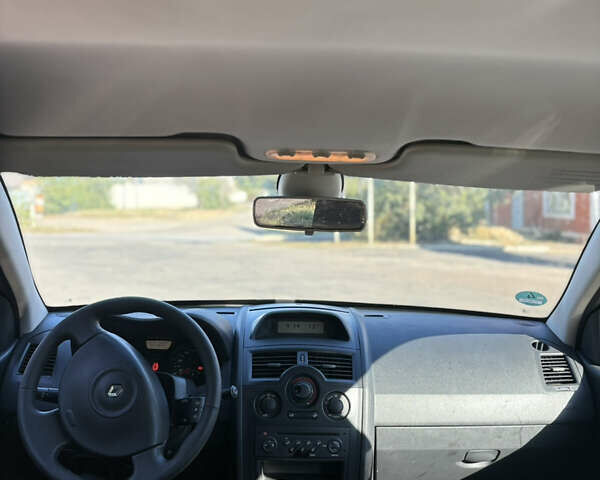 Чорний Рено Меган, об'ємом двигуна 1.6 л та пробігом 222 тис. км за 5300 $, фото 11 на Automoto.ua