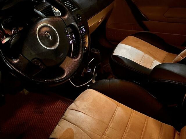 Рено Меган 2006 у Чернігові на Automoto.ua Чорний Рено Меган, об'ємом двигуна 1.5 л та пробігом 298 тис. км за 4990 $, фото 6 на Automoto.ua