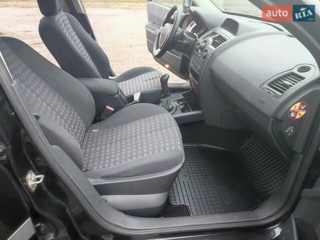 Чорний Рено Меган, об'ємом двигуна 1.6 л та пробігом 163 тис. км за 5600 $, фото 28 на Automoto.ua
