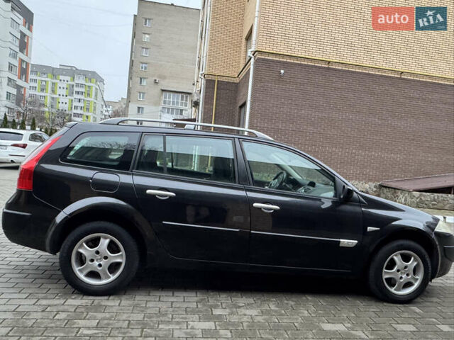 Черный Рено Меган, объемом двигателя 1.6 л и пробегом 203 тыс. км за 4850 $, фото 9 на Automoto.ua