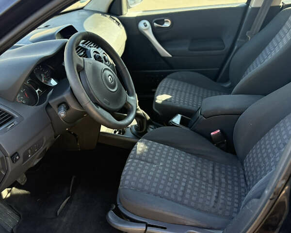 Чорний Рено Меган, об'ємом двигуна 1.6 л та пробігом 222 тис. км за 5300 $, фото 13 на Automoto.ua