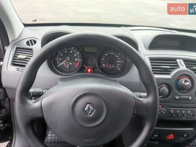 Чорний Рено Меган, об'ємом двигуна 1.6 л та пробігом 163 тис. км за 5600 $, фото 40 на Automoto.ua