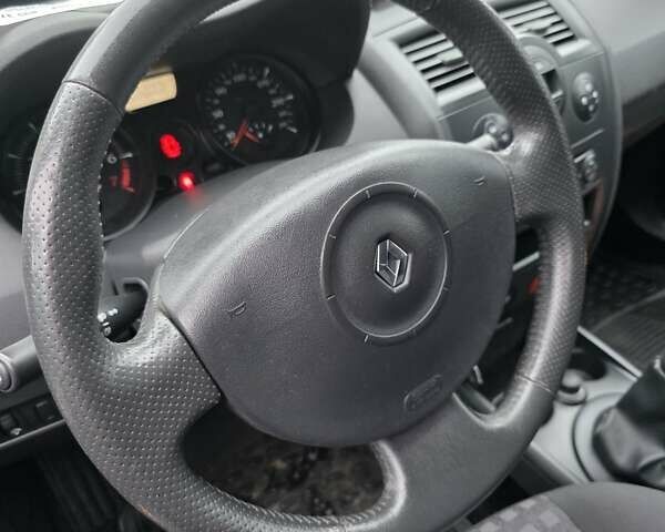 Чорний Рено Меган, об'ємом двигуна 0 л та пробігом 157 тис. км за 5700 $, фото 4 на Automoto.ua