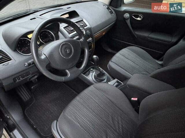 Черный Рено Меган, объемом двигателя 1.6 л и пробегом 203 тыс. км за 4850 $, фото 15 на Automoto.ua