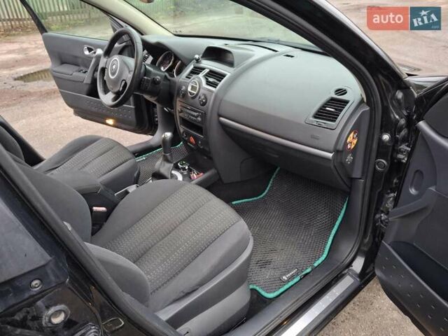 Черный Рено Меган, объемом двигателя 1.6 л и пробегом 226 тыс. км за 4999 $, фото 25 на Automoto.ua