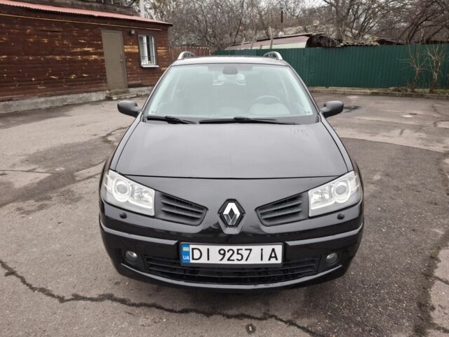 Черный Рено Меган, объемом двигателя 1.6 л и пробегом 226 тыс. км за 4999 $, фото 4 на Automoto.ua