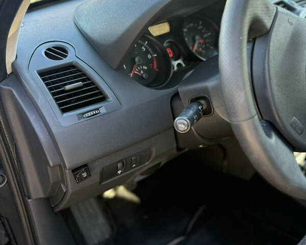 Чорний Рено Меган, об'ємом двигуна 1.6 л та пробігом 222 тис. км за 5300 $, фото 14 на Automoto.ua