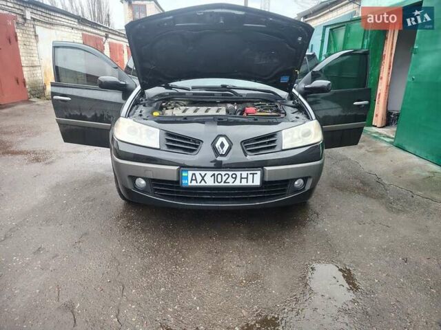 Черный Рено Меган, объемом двигателя 2 л и пробегом 261 тыс. км за 5500 $, фото 16 на Automoto.ua