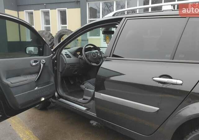 Черный Рено Меган, объемом двигателя 1.6 л и пробегом 284 тыс. км за 4650 $, фото 1 на Automoto.ua