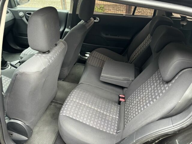 Черный Рено Меган, объемом двигателя 1.6 л и пробегом 229 тыс. км за 5400 $, фото 15 на Automoto.ua