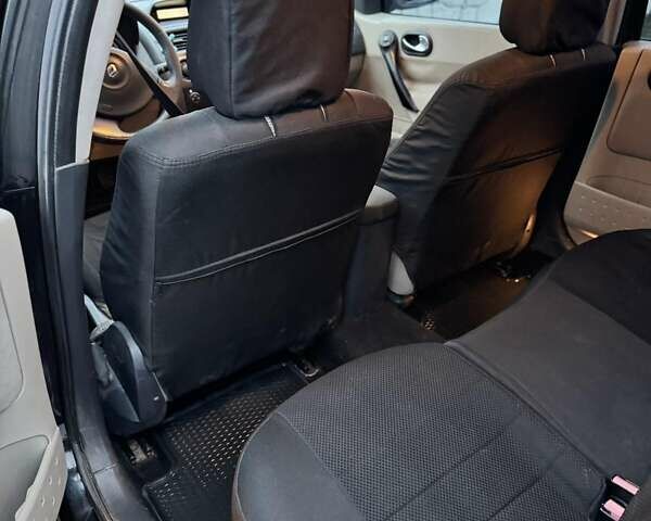 Черный Рено Меган, объемом двигателя 1.46 л и пробегом 282 тыс. км за 4499 $, фото 5 на Automoto.ua