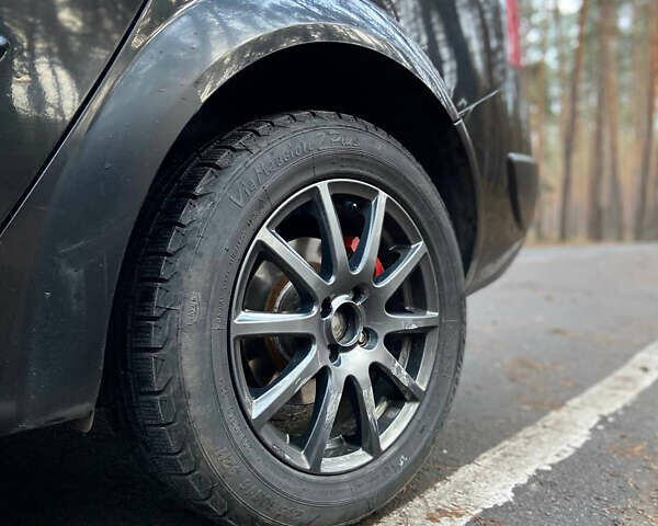 Черный Рено Меган, объемом двигателя 1.6 л и пробегом 326 тыс. км за 4900 $, фото 24 на Automoto.ua