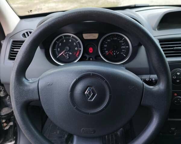 Черный Рено Меган, объемом двигателя 1.6 л и пробегом 181 тыс. км за 5900 $, фото 24 на Automoto.ua