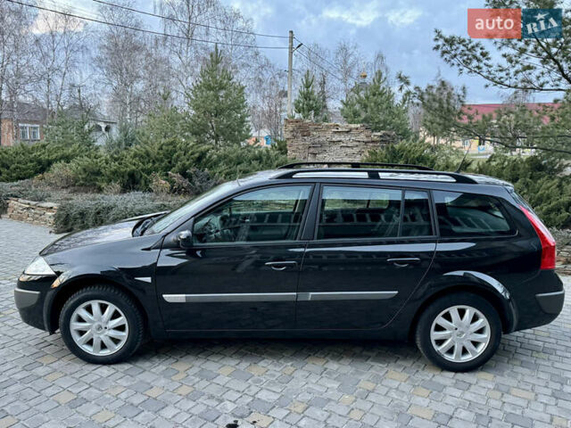 Черный Рено Меган, объемом двигателя 1.6 л и пробегом 68 тыс. км за 6899 $, фото 4 на Automoto.ua