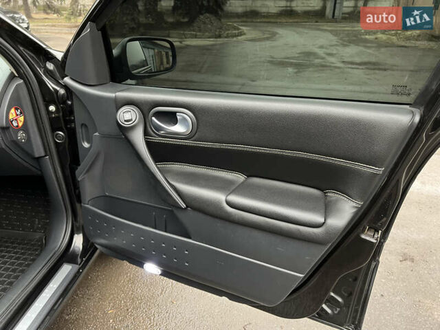 Чорний Рено Меган, об'ємом двигуна 1.6 л та пробігом 190 тис. км за 6400 $, фото 20 на Automoto.ua