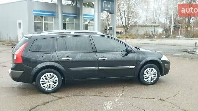 Черный Рено Меган, объемом двигателя 1.6 л и пробегом 283 тыс. км за 4750 $, фото 2 на Automoto.ua