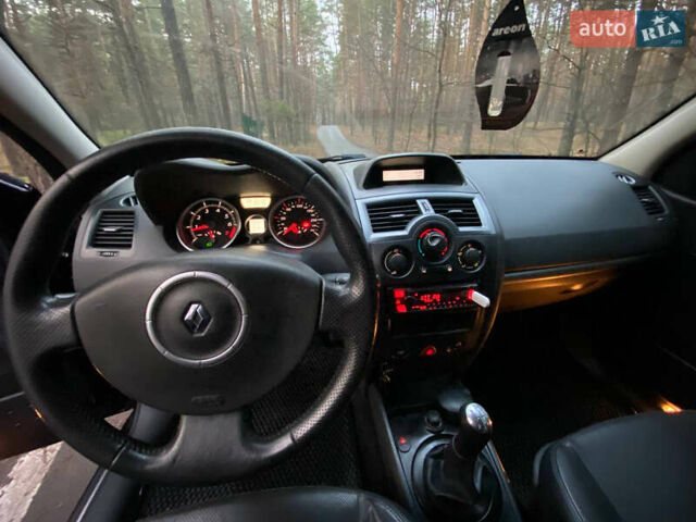 Черный Рено Меган, объемом двигателя 1.6 л и пробегом 326 тыс. км за 4900 $, фото 26 на Automoto.ua