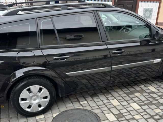 Черный Рено Меган, объемом двигателя 1.6 л и пробегом 229 тыс. км за 5400 $, фото 6 на Automoto.ua