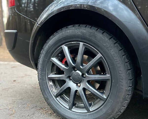 Черный Рено Меган, объемом двигателя 1.6 л и пробегом 326 тыс. км за 4900 $, фото 22 на Automoto.ua