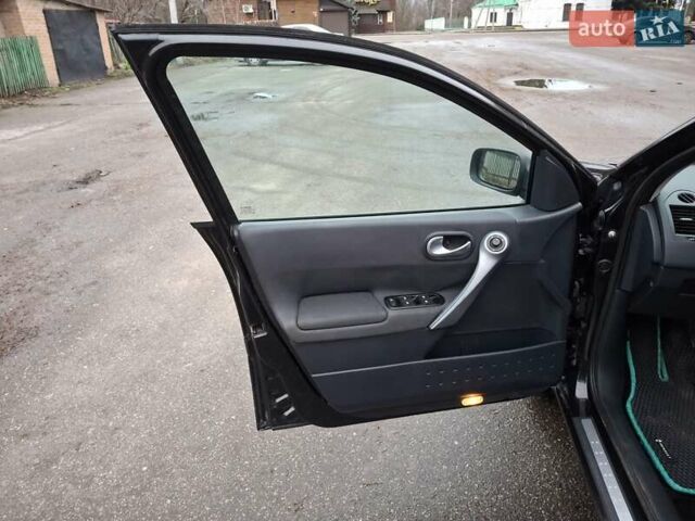 Черный Рено Меган, объемом двигателя 1.6 л и пробегом 226 тыс. км за 4999 $, фото 29 на Automoto.ua