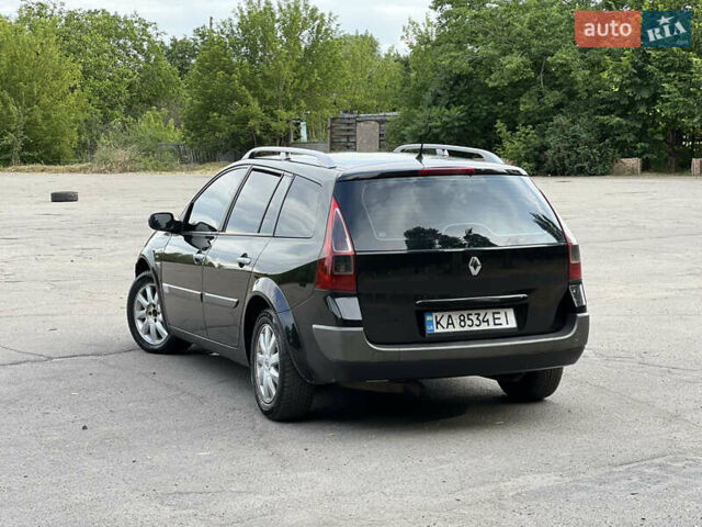 Черный Рено Меган, объемом двигателя 1.9 л и пробегом 300 тыс. км за 3999 $, фото 3 на Automoto.ua