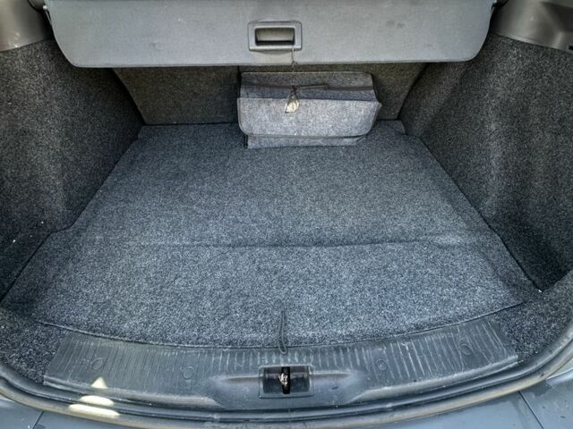 Черный Рено Меган, объемом двигателя 1.6 л и пробегом 239 тыс. км за 4700 $, фото 9 на Automoto.ua