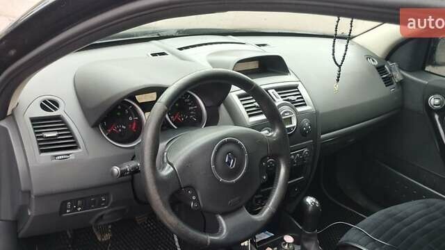 Черный Рено Меган, объемом двигателя 1.6 л и пробегом 283 тыс. км за 4750 $, фото 17 на Automoto.ua