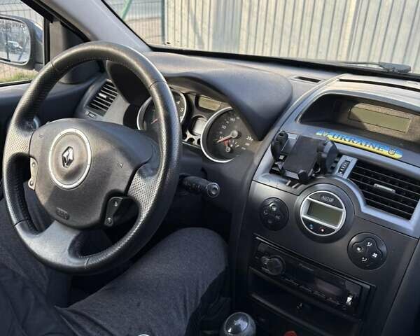 Чорний Рено Меган, об'ємом двигуна 1.6 л та пробігом 275 тис. км за 5000 $, фото 28 на Automoto.ua