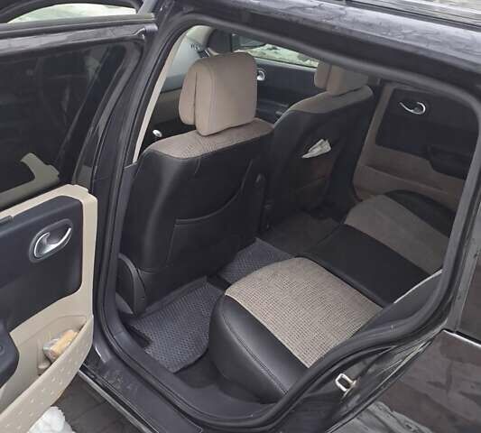 Чорний Рено Меган, об'ємом двигуна 1.6 л та пробігом 210 тис. км за 5700 $, фото 4 на Automoto.ua