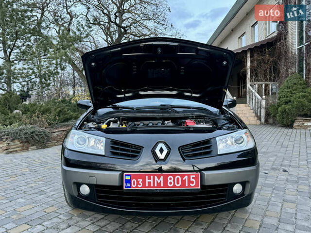 Черный Рено Меган, объемом двигателя 1.6 л и пробегом 68 тыс. км за 6899 $, фото 32 на Automoto.ua