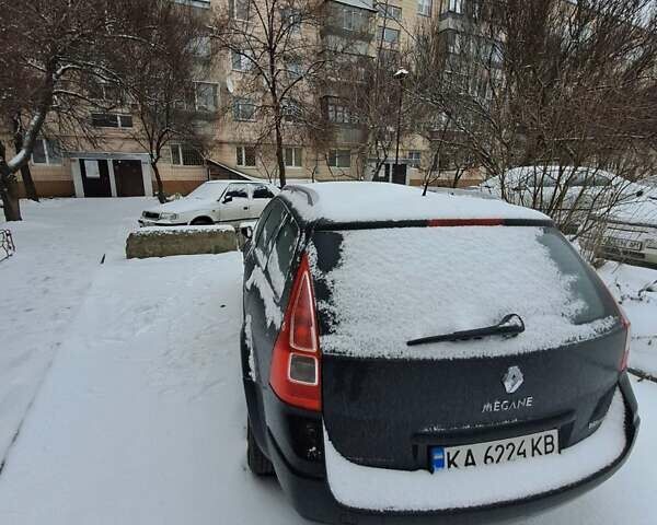Черный Рено Меган, объемом двигателя 2 л и пробегом 200 тыс. км за 6150 $, фото 7 на Automoto.ua