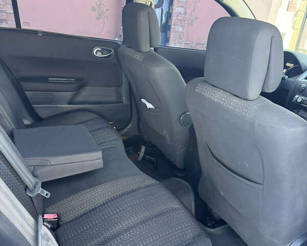 Чорний Рено Меган, об'ємом двигуна 1.6 л та пробігом 195 тис. км за 4800 $, фото 13 на Automoto.ua