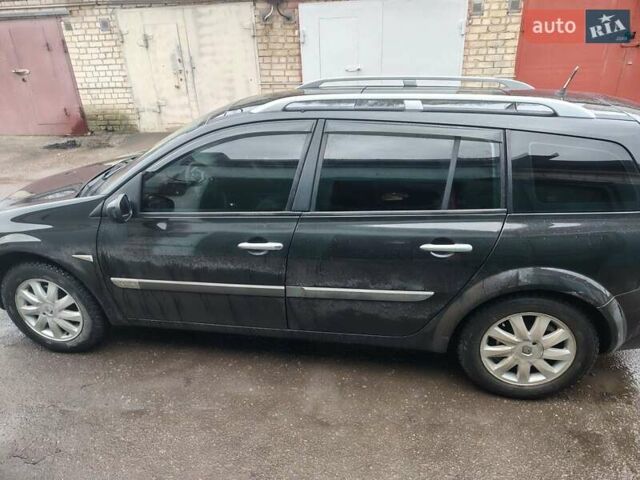 Черный Рено Меган, объемом двигателя 2 л и пробегом 261 тыс. км за 5500 $, фото 2 на Automoto.ua