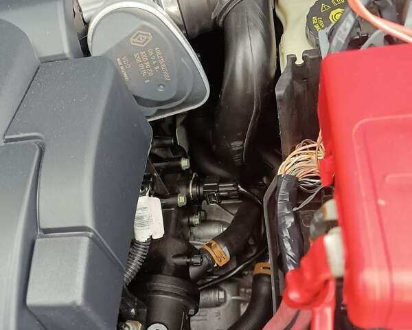 Черный Рено Меган, объемом двигателя 1.6 л и пробегом 186 тыс. км за 5600 $, фото 22 на Automoto.ua