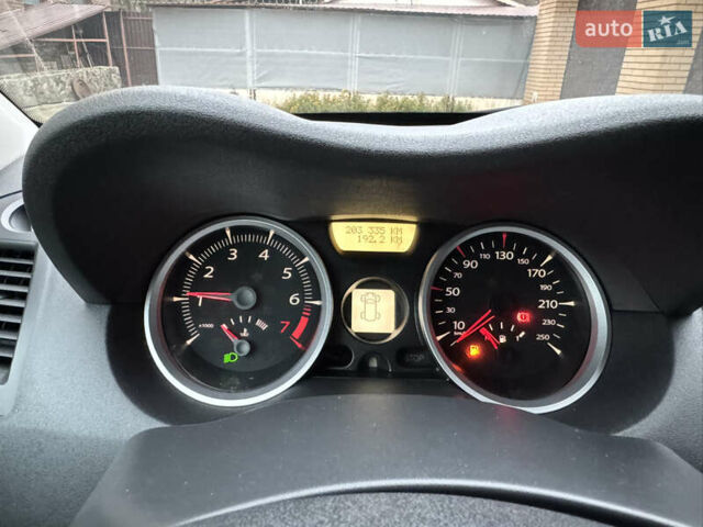 Черный Рено Меган, объемом двигателя 1.6 л и пробегом 203 тыс. км за 4850 $, фото 20 на Automoto.ua