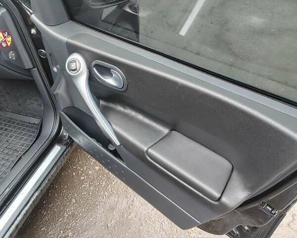 Черный Рено Меган, объемом двигателя 2 л и пробегом 261 тыс. км за 5500 $, фото 18 на Automoto.ua