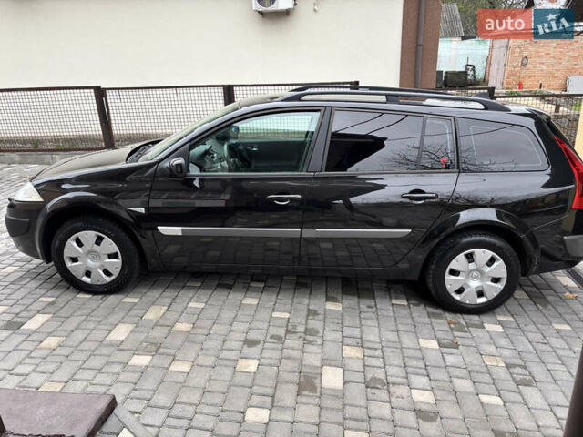 Черный Рено Меган, объемом двигателя 1.6 л и пробегом 229 тыс. км за 5100 $, фото 2 на Automoto.ua