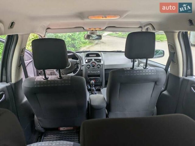 Рено Меган 2007 в Киеве на Automoto.ua Черный Рено Меган, объемом двигателя 1.5 л и пробегом 307 тыс. км за 4200 $, фото 10 на Automoto.ua