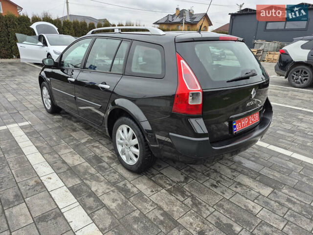 Черный Рено Меган, объемом двигателя 1.6 л и пробегом 215 тыс. км за 5499 $, фото 2 на Automoto.ua