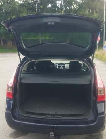 Черный Рено Меган, объемом двигателя 1.6 л и пробегом 263 тыс. км за 4700 $, фото 3 на Automoto.ua