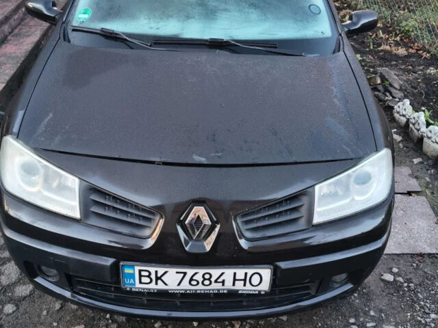 Черный Рено Меган, объемом двигателя 1.6 л и пробегом 233 тыс. км за 5000 $, фото 3 на Automoto.ua