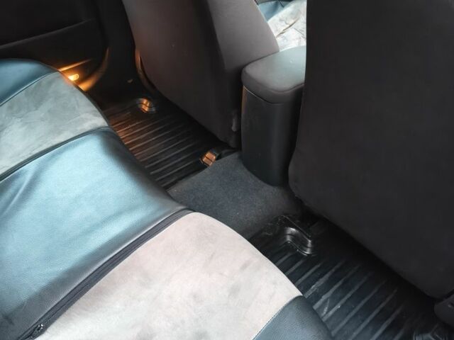 Черный Рено Меган, объемом двигателя 1.6 л и пробегом 233 тыс. км за 5000 $, фото 7 на Automoto.ua